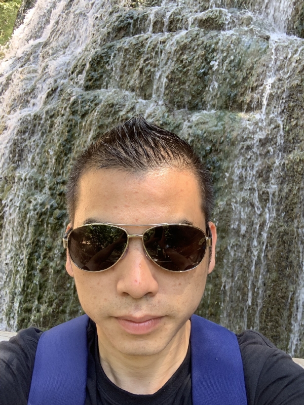 高兴的第二张照片--永春征婚网