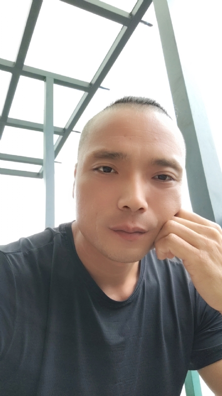 伯爵的第三张照片--永春征婚网