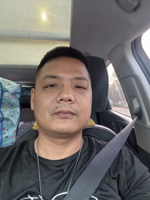 卖电池的大叔的第一张照片--永春征婚网